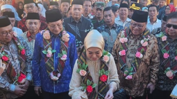 *Nasaruddin Umar Resmikan Masjid Al Tisi Dan Balai Sarkiah Yayasan Oesman Sapta Di Sabintang*