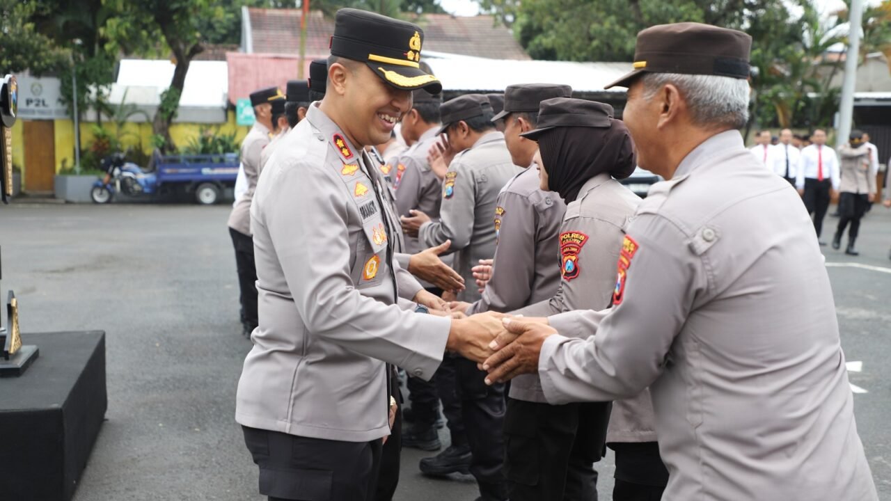 *Momentum Halalbihalal, Penegasan Komitmen Pelayanan Pasca Lebaran di Kediri*
