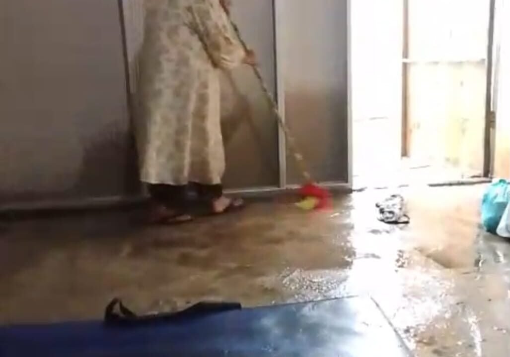 Prof Sutan Nasomal Minta Presiden Perintahkan gubernur Sidik Bupati Walikota Bangun Huntara Manusiawi Jangan Permainkan Anggaran!.