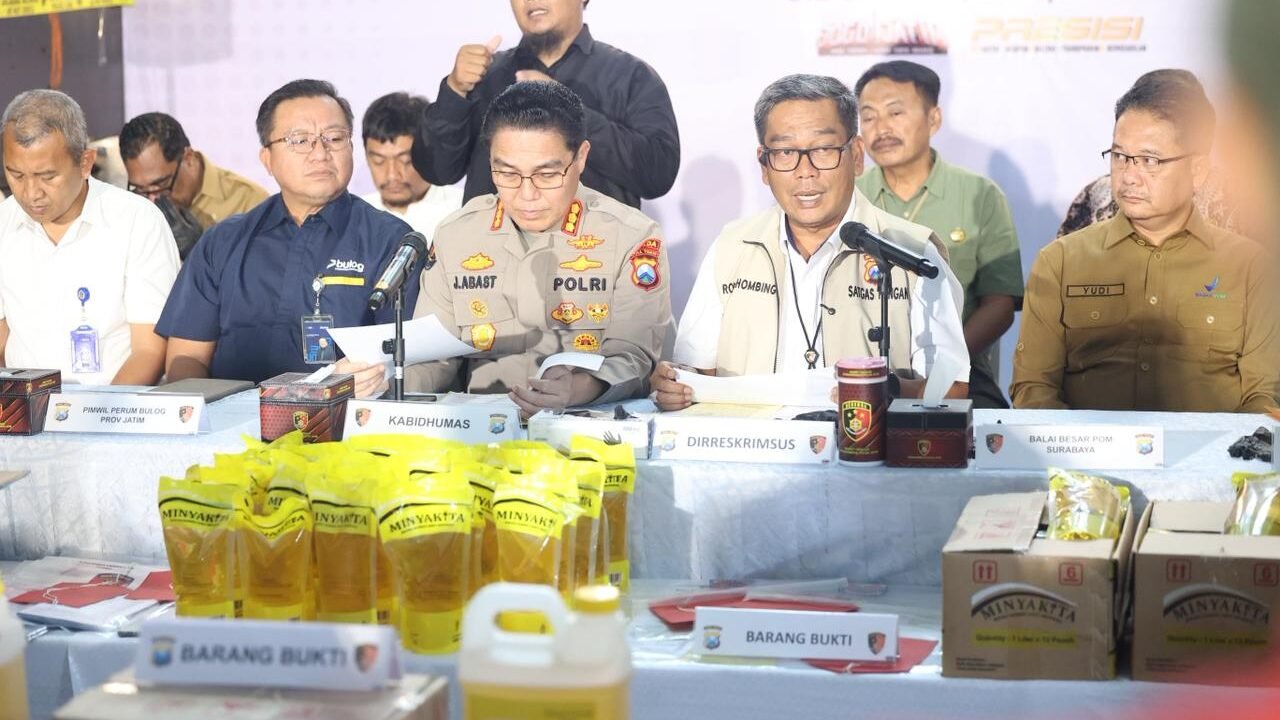 *Polda Jatim Ungkap Produksi MinyaKita Ilegal, Empat Orang Ditetapkan Tersangka*