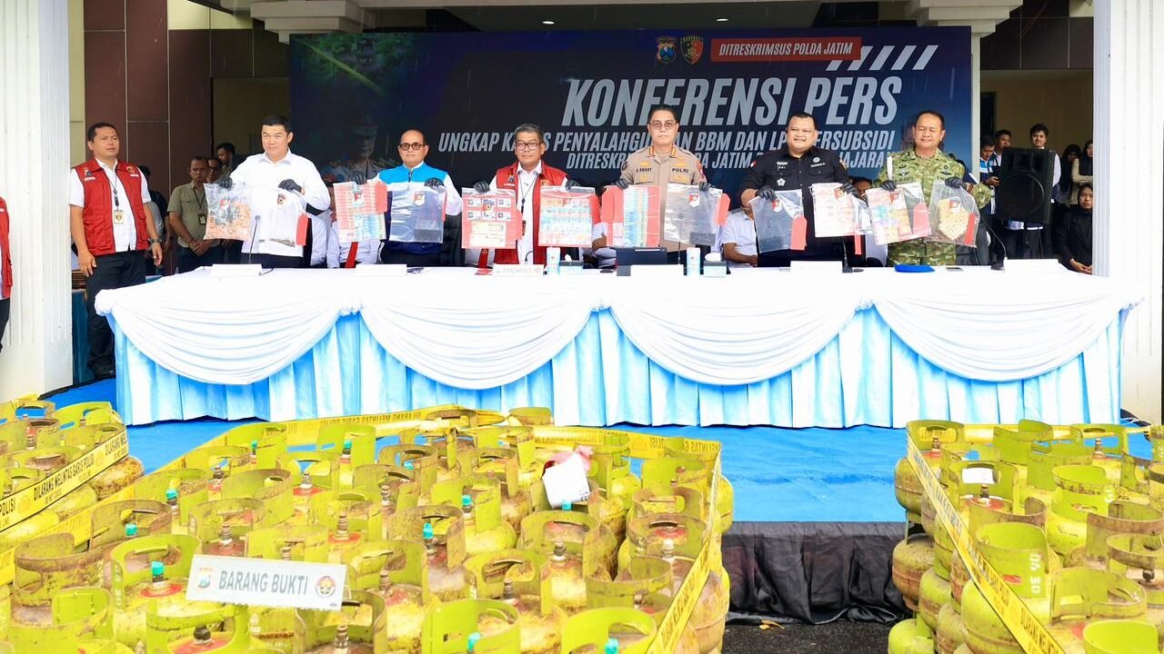 *Polda Jatim Amankan 79 Tersangka Penyalahgunaan BBM dan LPG Bersubsidi*