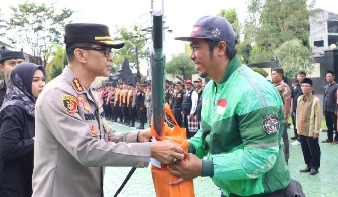Senkom, Banser, OJOL dan Pecalang Bersatu di Apel Besar Sabuk Kamtibmas Polresta Banyuwangi