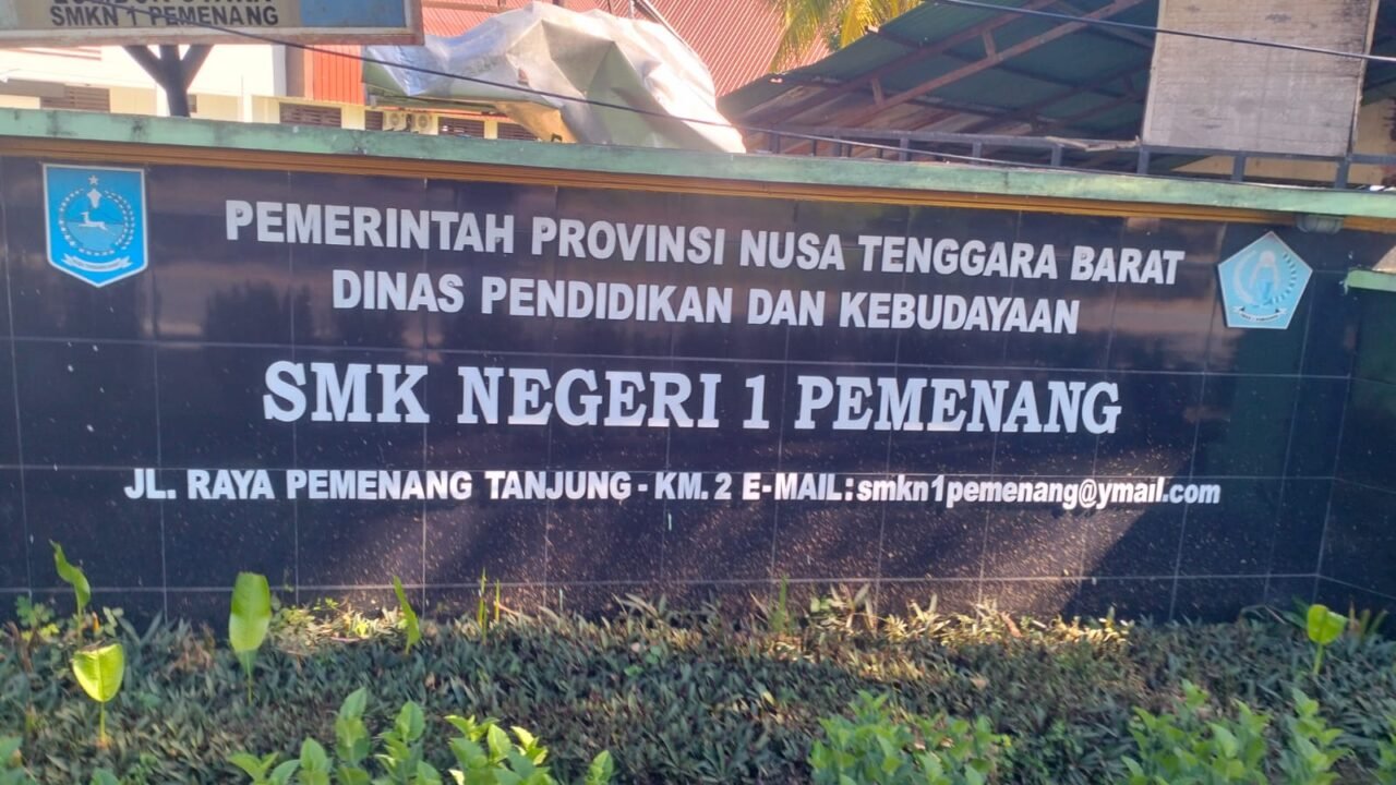 Komunikasi Tertutup di SMKN 1 Pemenang Disorot, Ketua Komite Akui Jarang ke Sekolah — Kepsek Bungkam Saat Dikonfirmasi