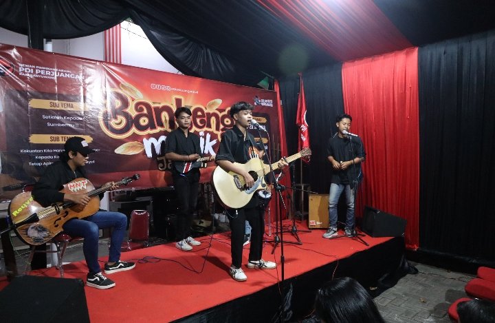 Ruang Ekspresi, Bulan Bung Karno PDI Perjuangan Banyuwangi Gelar Banteng Musik Jalanan