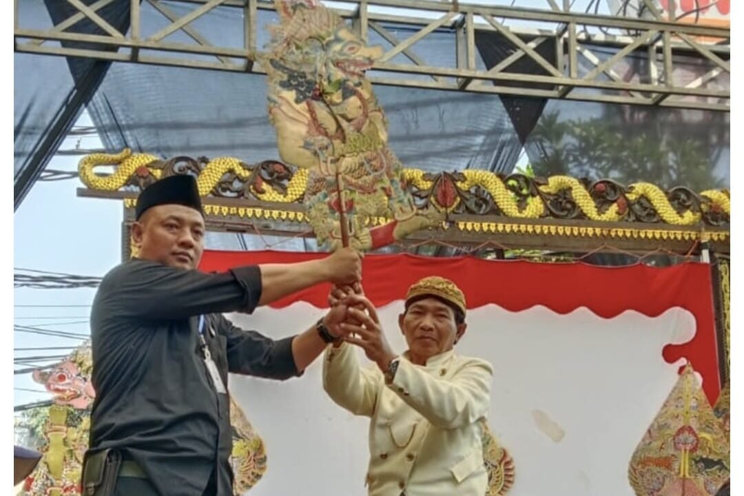 Tampilan Kesenian Jaranan Turonggo Trisno Setyo Budoyo Meriahkan Festival Joko Dolog Surabaya 2026