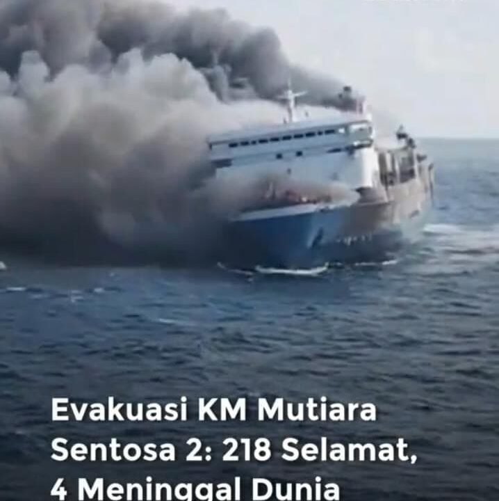 KMP Mutiara Sentosa 2 Terbakar, Evakuasi Masih Berlangsung
