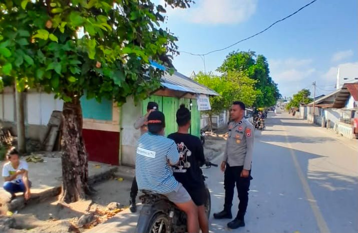 Jaga Kamtibmas Siang Hari, Polsek Selaru Intensifkan Patroli Dialogis