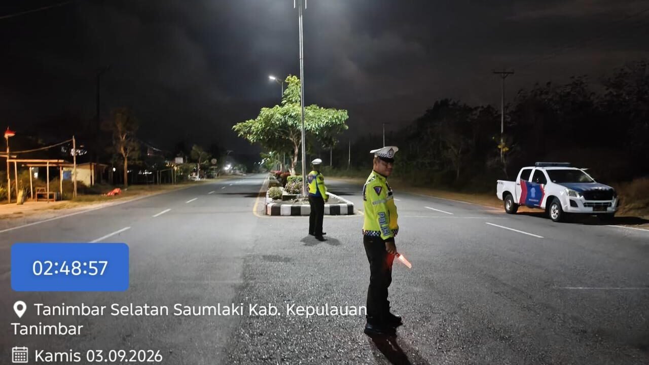 Cegah Balap Liar dan Kejahatan Jalanan, Polres Kepulauan Tanimbar Gelar Patroli Blue Light