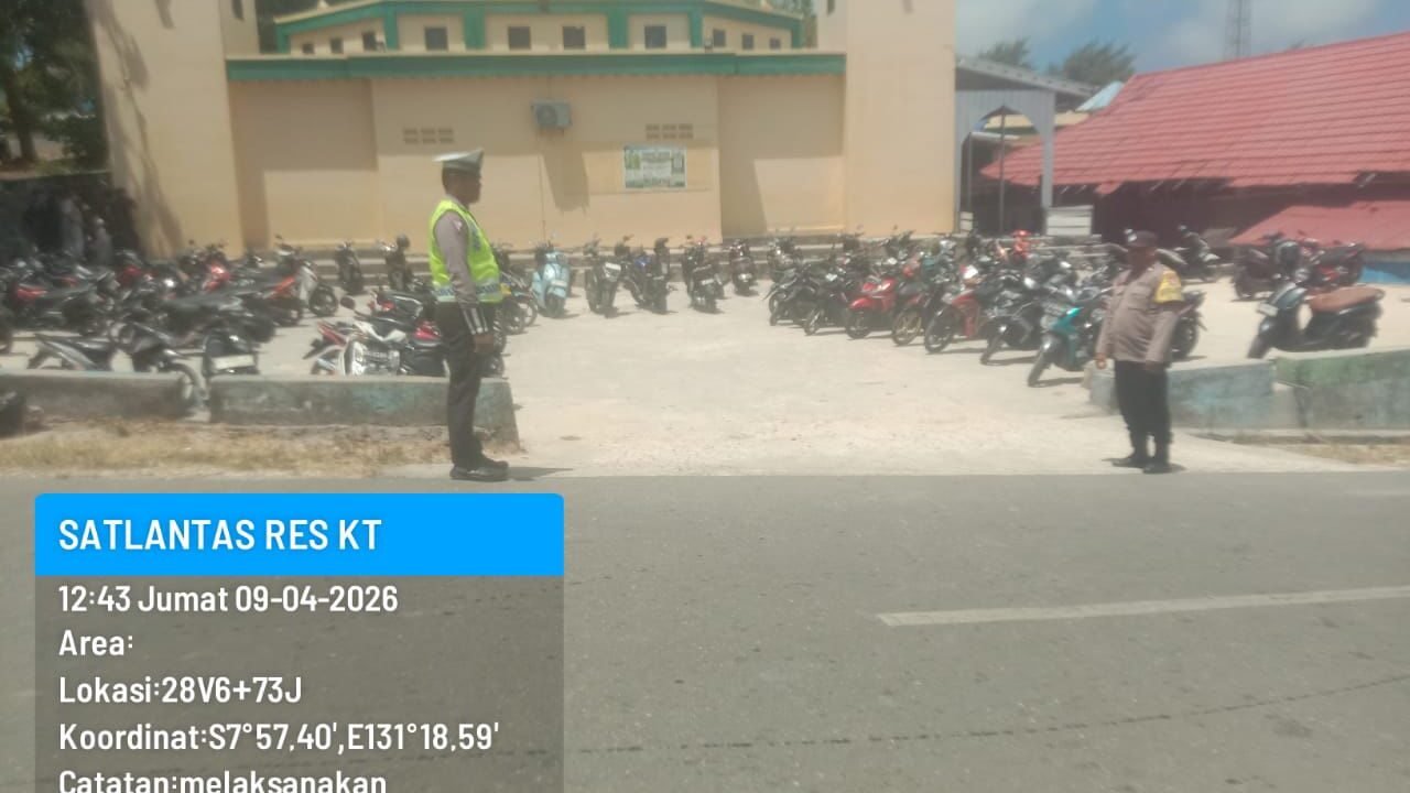 Sat Lantas Polres Kepulauan Tanimbar Amankan Ibadah Sholat Jumat di Saumlaki