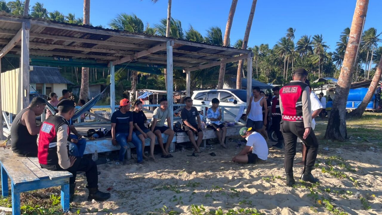 Sat Samapta Polres Kepulauan Tanimbar Intensifkan Patroli di Objek Wisata Pantai Weluan